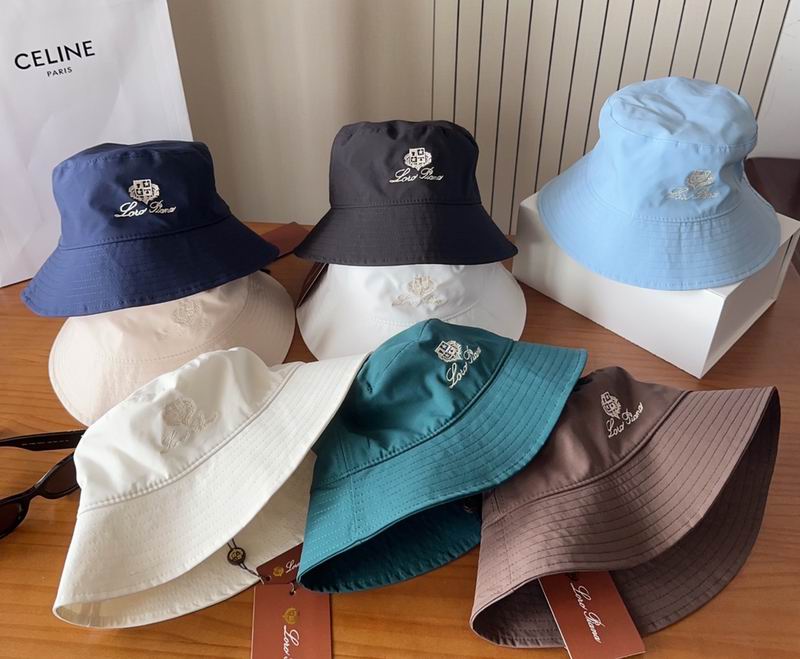 25 Loro Piana ñ 1026